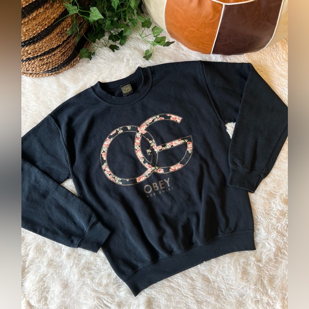 Obey Worldwide Floral Black Fleece-Lined Graphic Crewneck Sweatshirt 🌸